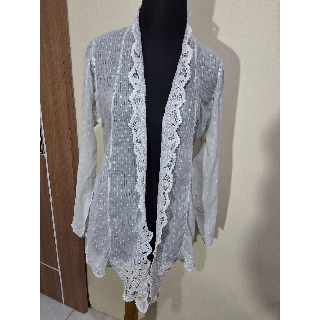 Kebaya Peranakan Antik/Kebaya Antik/Kebaya Lawas/Kebaya Encim Antik/Kebaya Encim Lawas/Kebaya Encim 