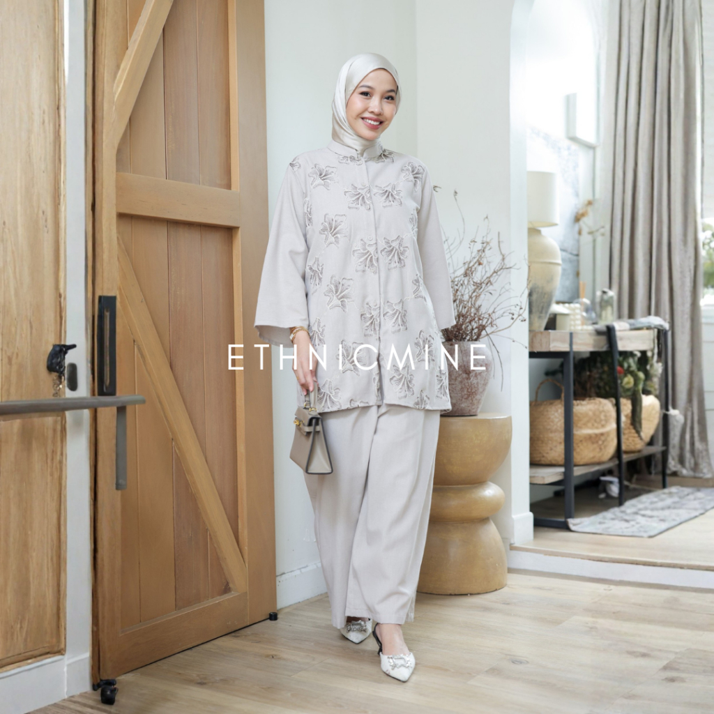 MEREKAH LILY BLOUSE LINEN RAYA BATIK ETHNICMINE