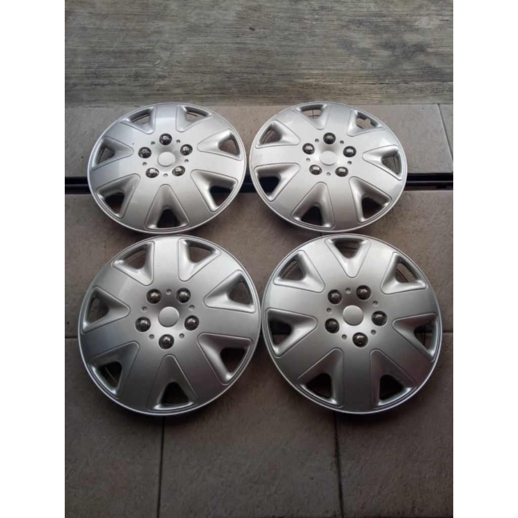 Dop Wheel Dop Wildop Well Dop weldop Daihatsu Terios Lama Ring 16 Original OEM Gress Dop Kaleng Dop 