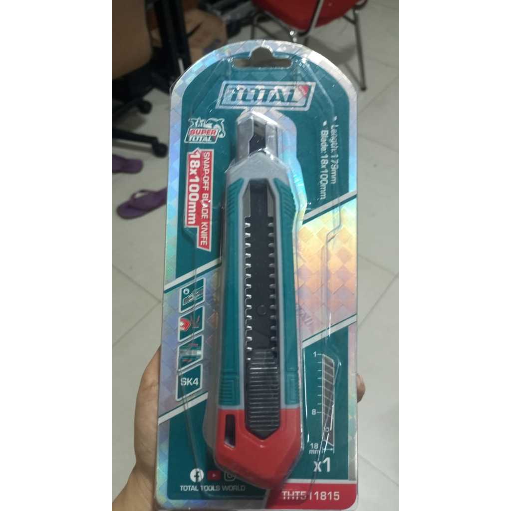 TOTAL PISAU CUTTER tht511815