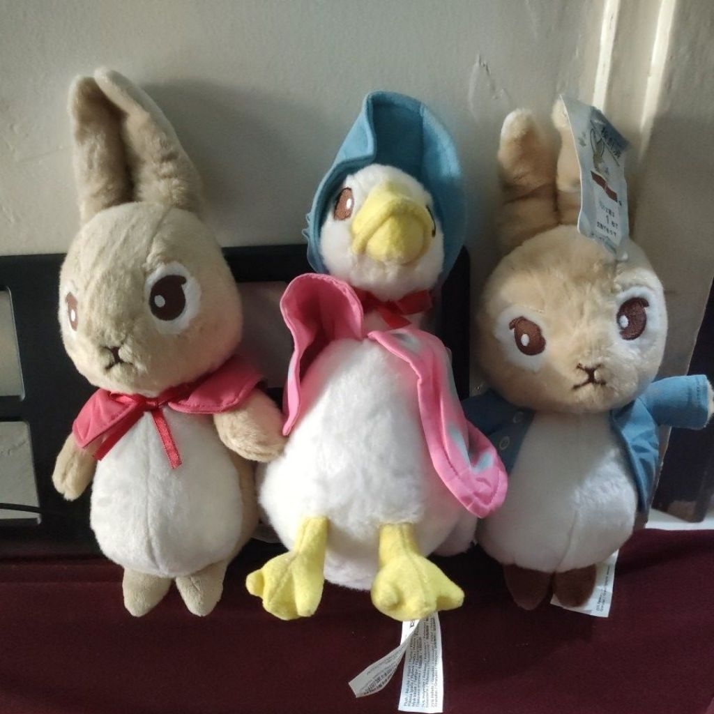 Boneka Petter Rabbit bertiga original