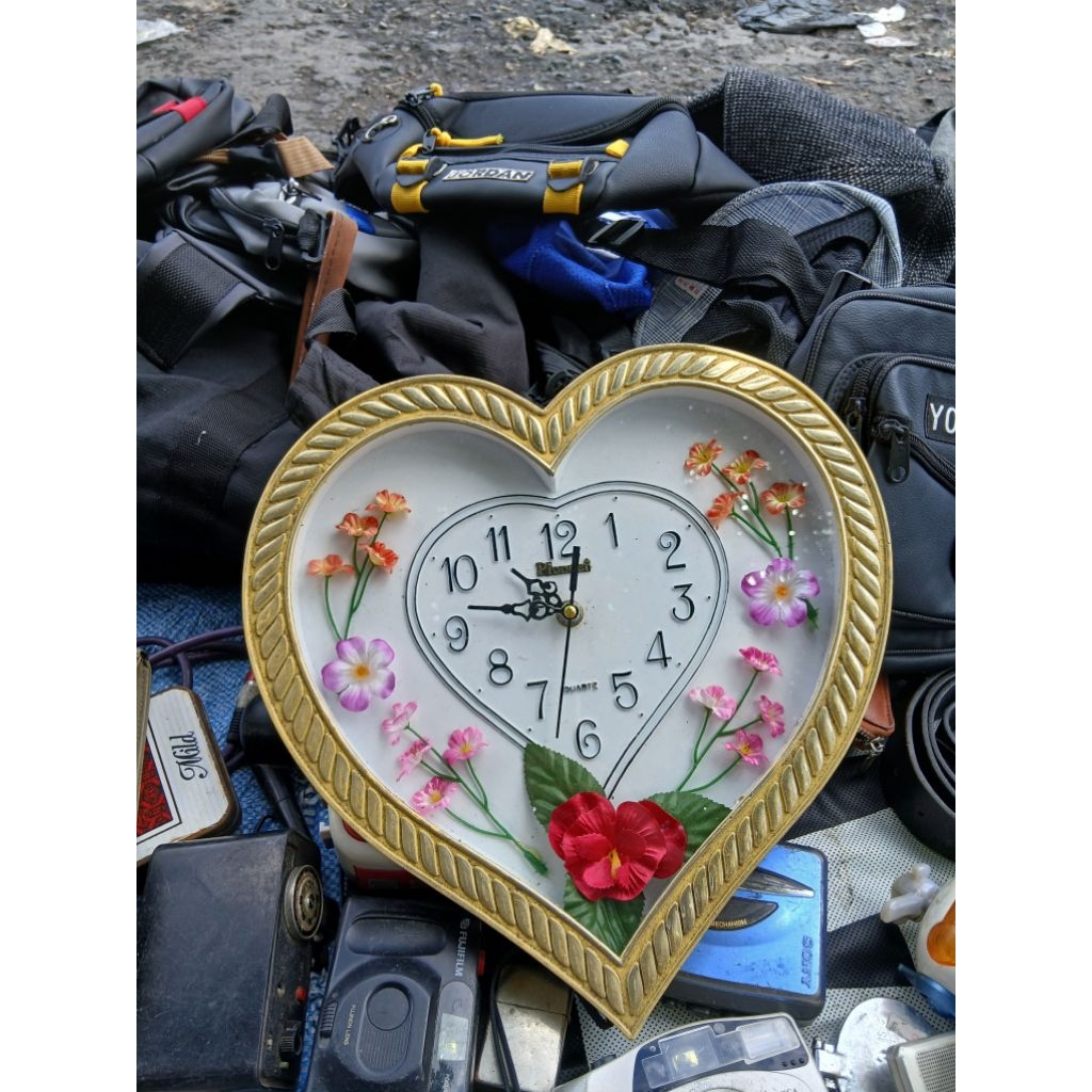 jam dinding 145rb jadul antik kuno lawas vintage display normal