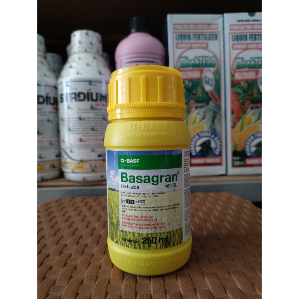 Basagran Herbisida Pembasmi Gulma Selektif Purna Tumbuh