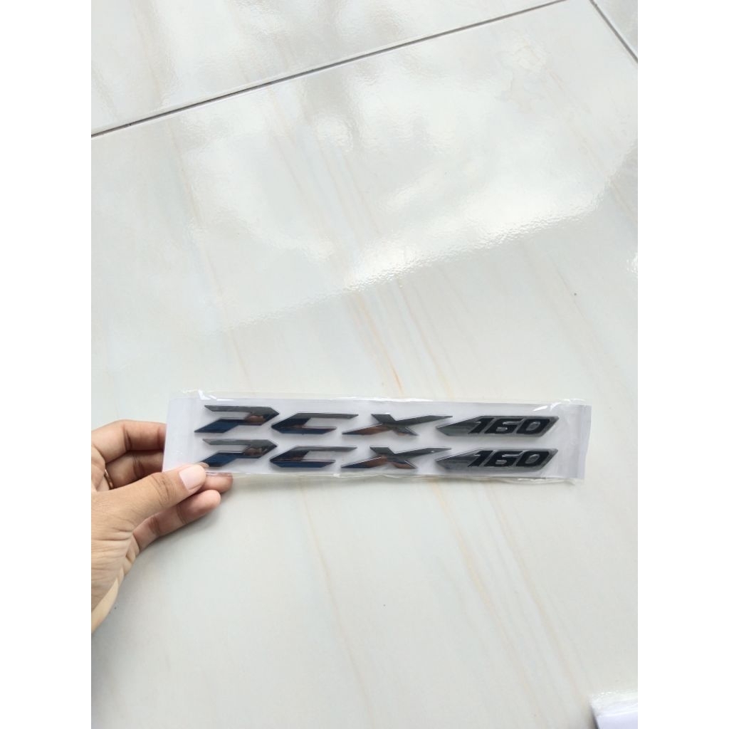 Emblem PCX160 timbul Silver ABS