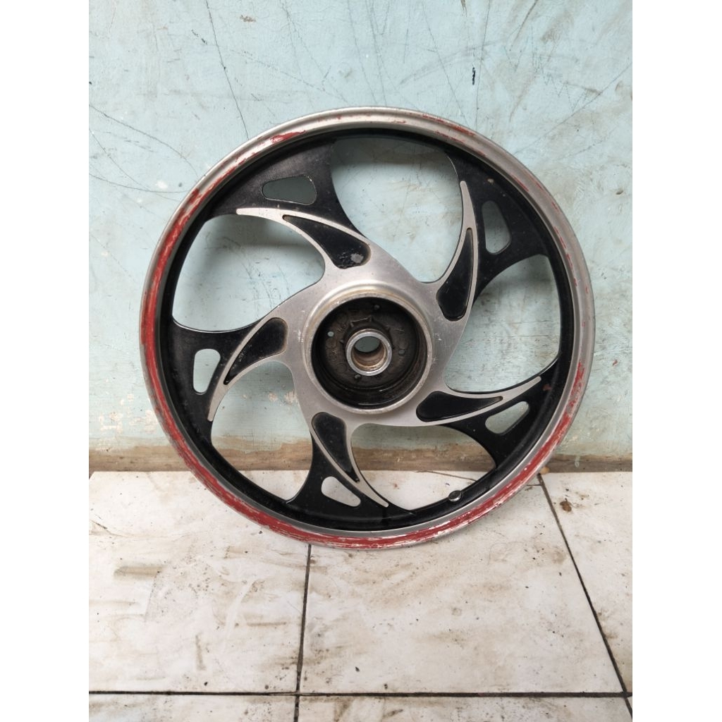 velg BELAKANG supra lama racing. velg Supra x/fit lama. pnp astrea grand/legenda merek TAKACHI