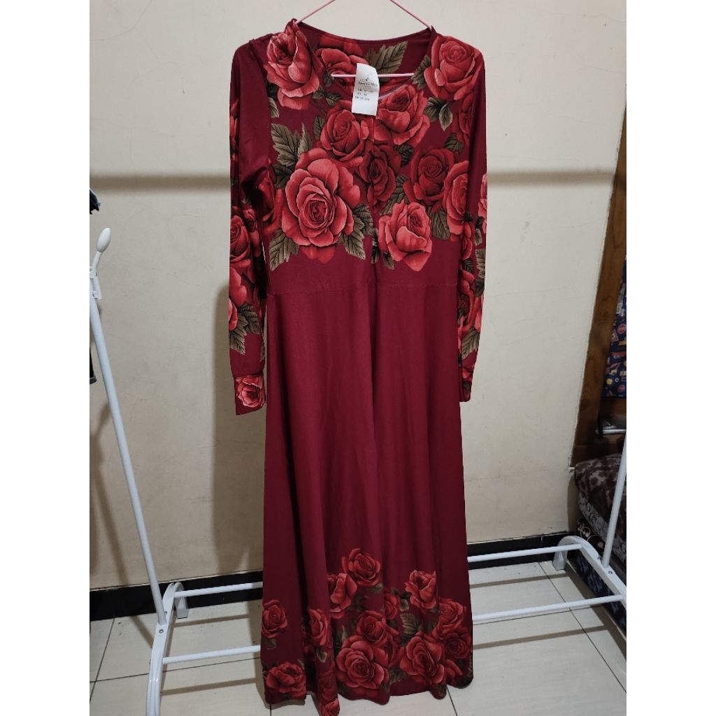 Gamis merah motif bunga mawar preloved