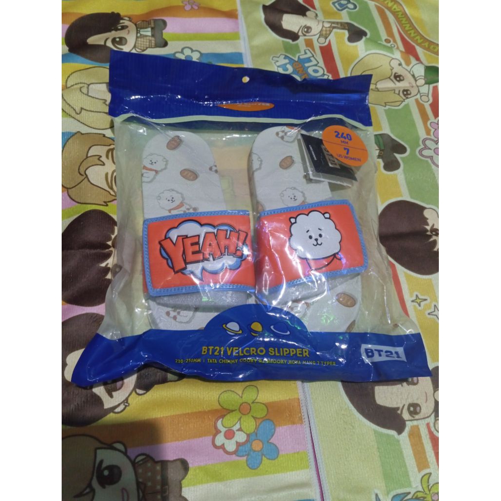 OFFICIAL BT21 RJ SLIPPER