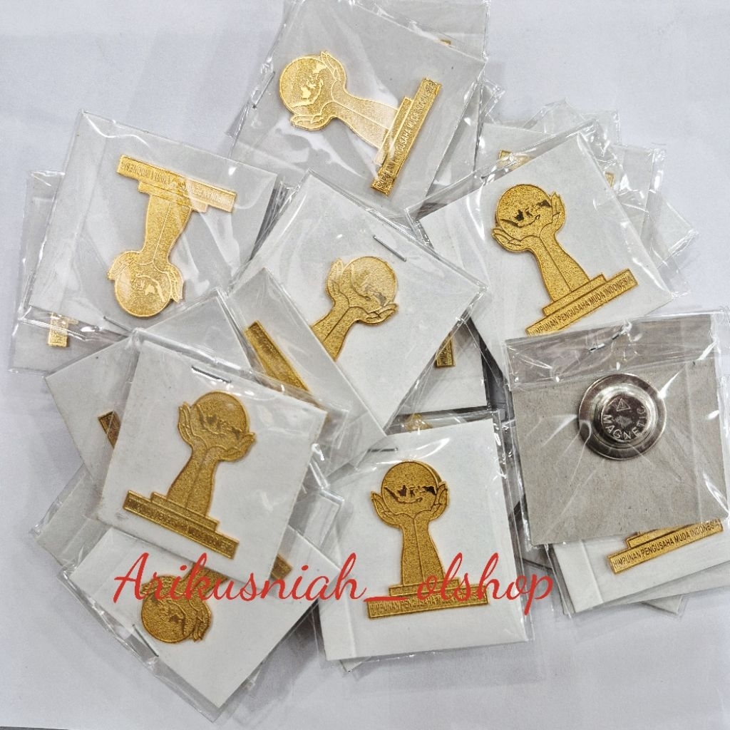 Pin HIPMI/HIMPUNAN PENGUSAHA MUDA INDONESIA/LENCANA HIPMI