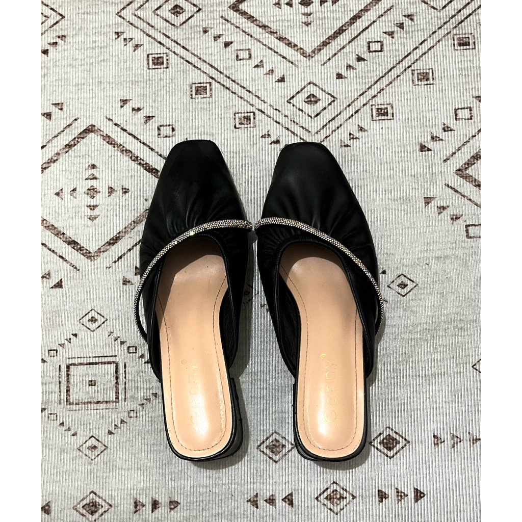 PL Sepatu Genny Hak 3 cm