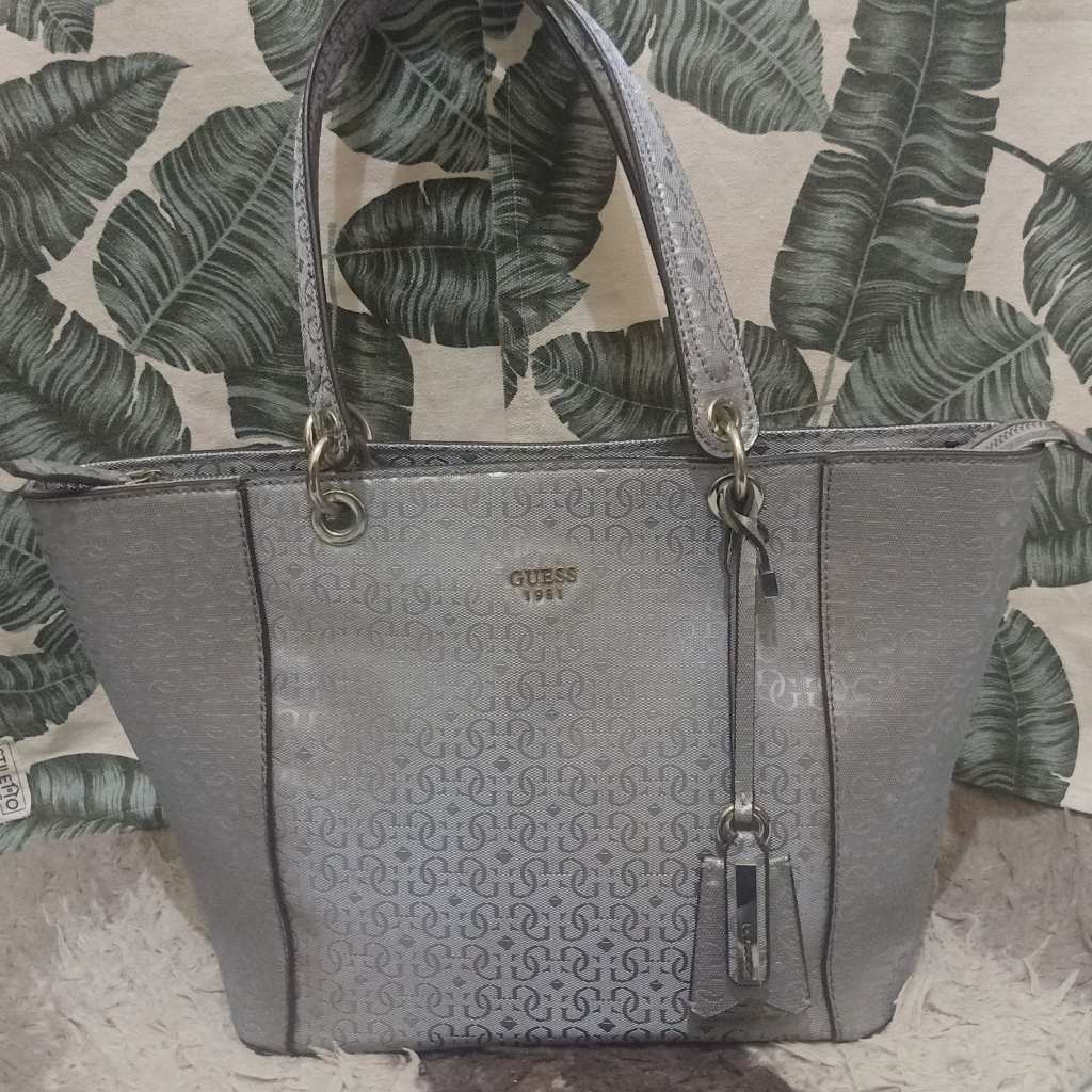 Tas Guess Kamryn Totebag Handbag Bag Silver Original Preloved