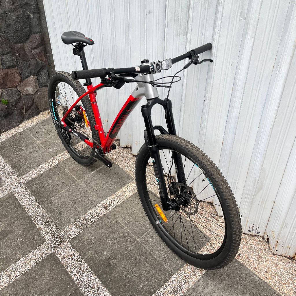 Thrill Ravage 4.0 Size L(17) 10s 27.5