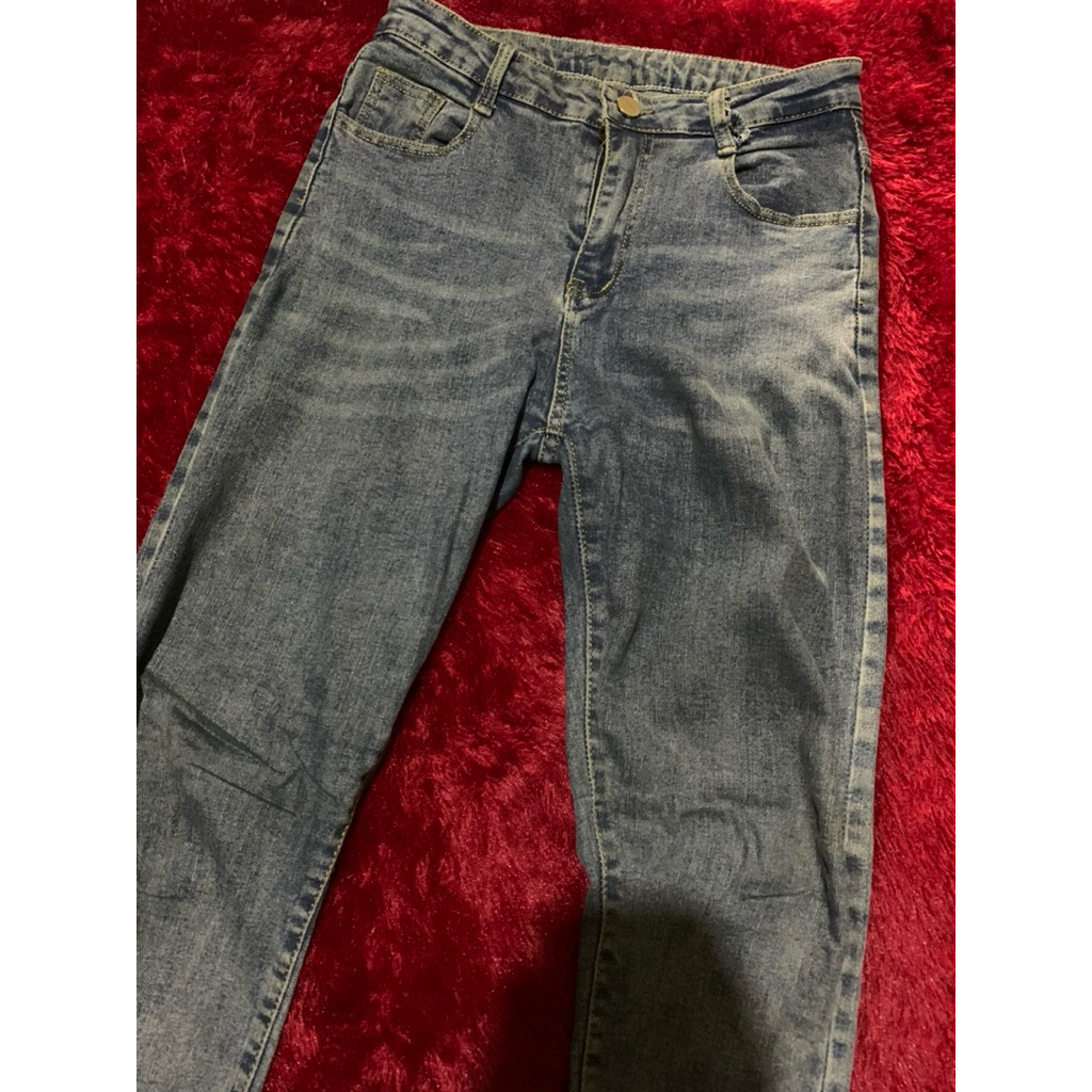 Levis Wanita