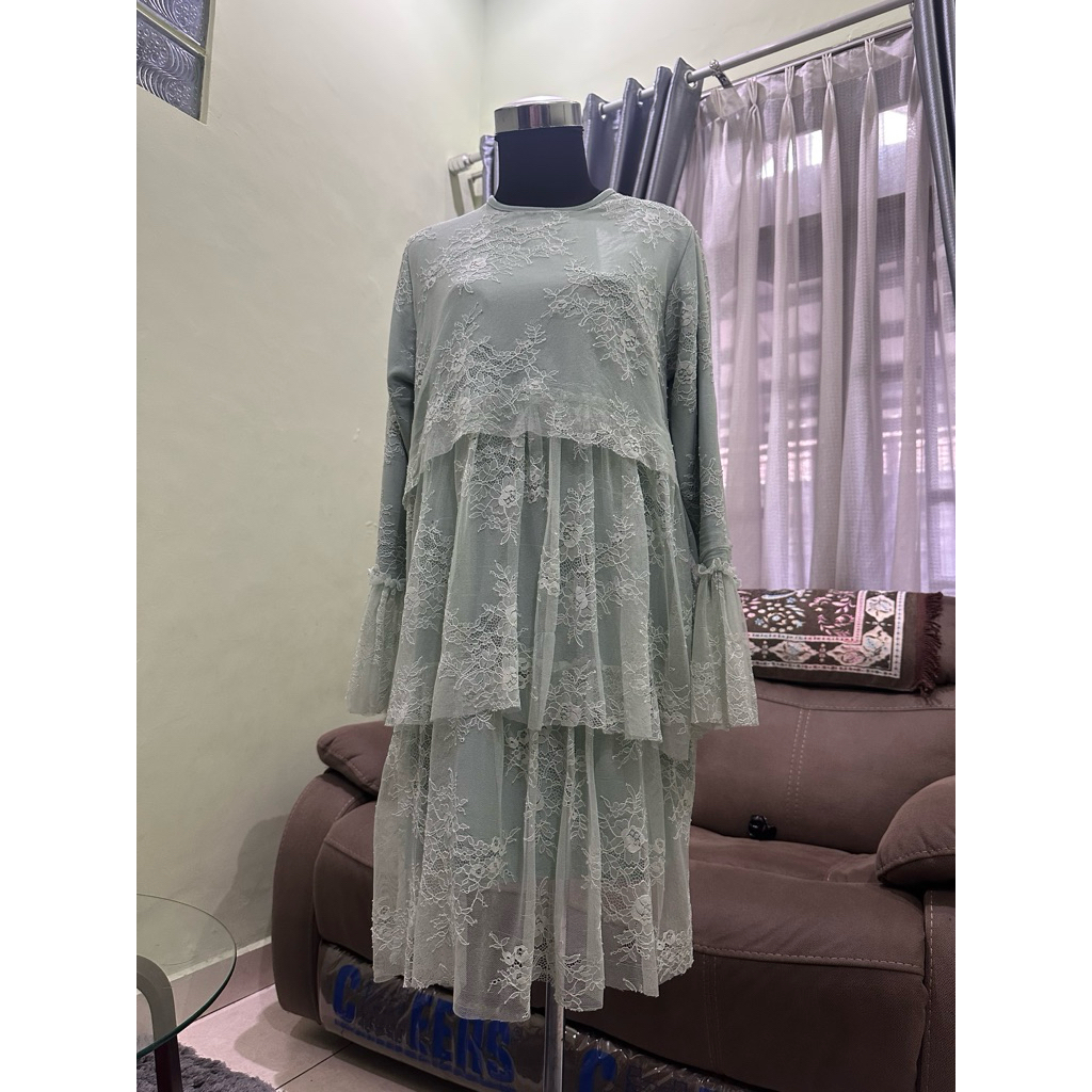 tunik hijau sage merk famous scraft