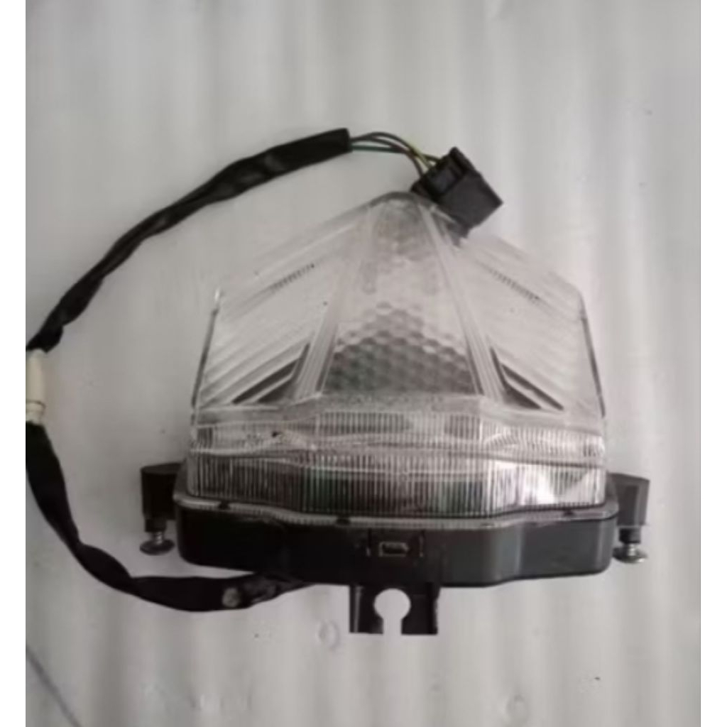 Stoplamp lampu belakang CBR 150R facelift
