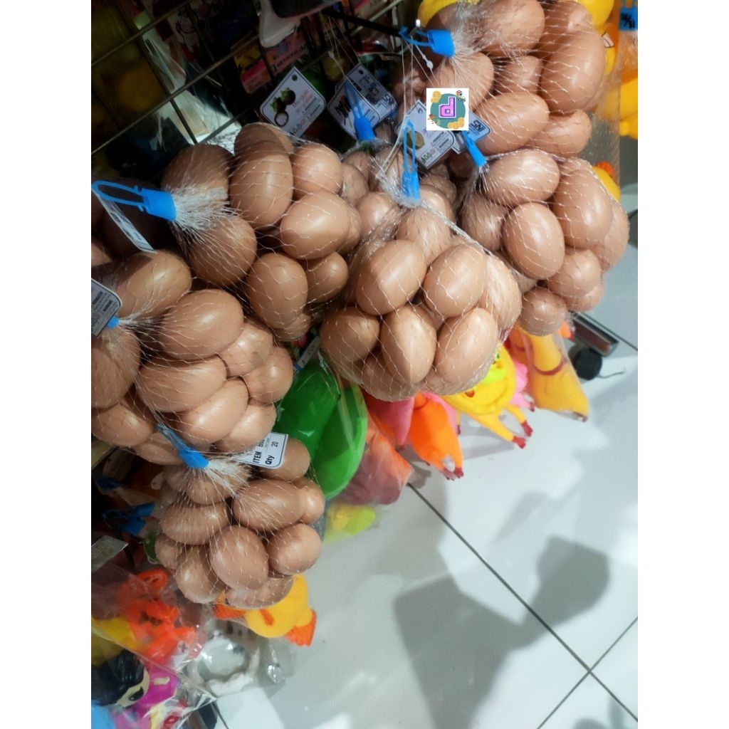 Mainan Telur Plastik/ Mainan Telur Ayam Plastik