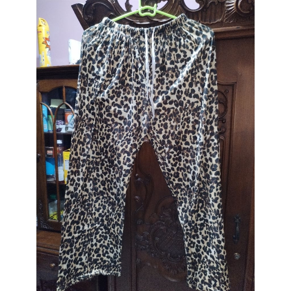 Celana Loreng preloved may