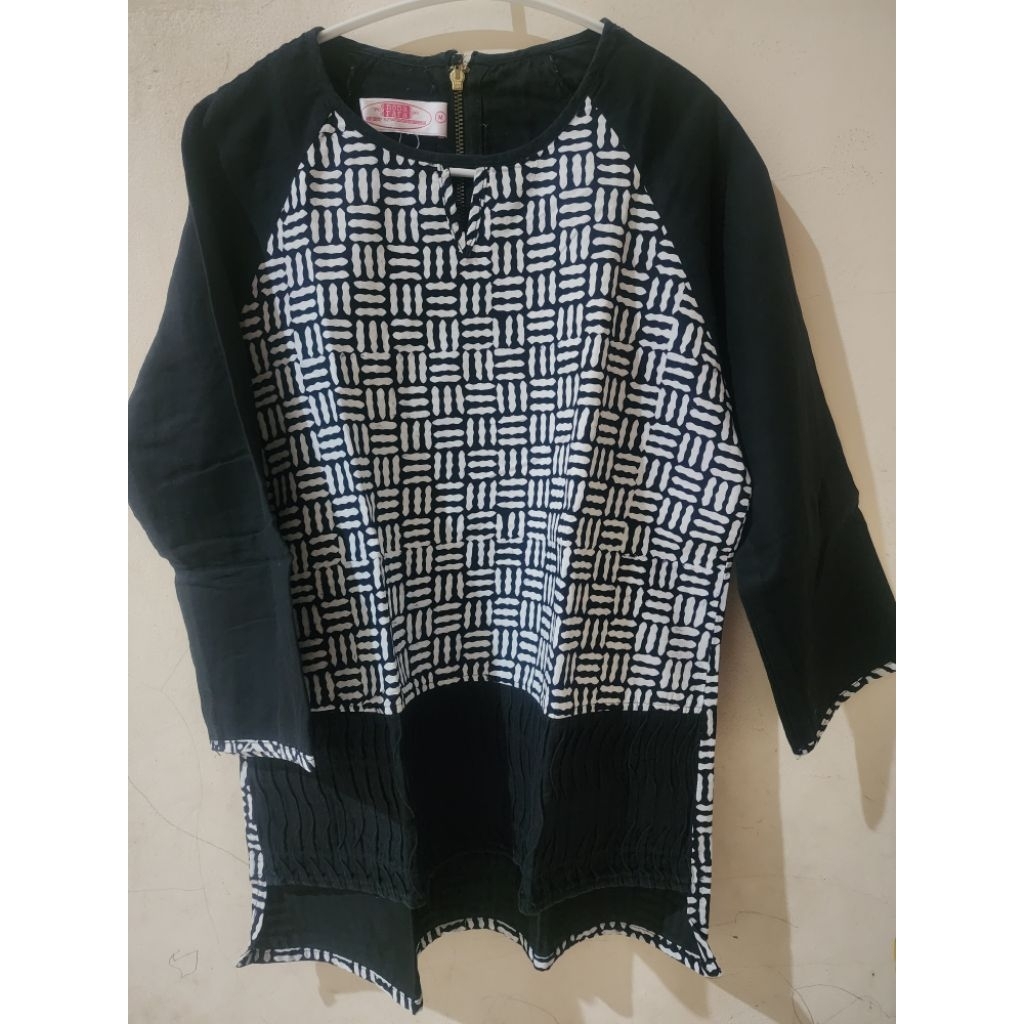Blouse||Batik||Atasan||PreLoved|NonaRaraBatik||Size M