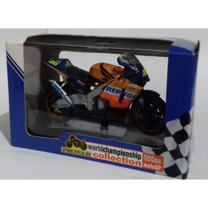 Ready Stock Italeri 1/22 Honda Rc211V - V**Entino Rossi #46 Discount