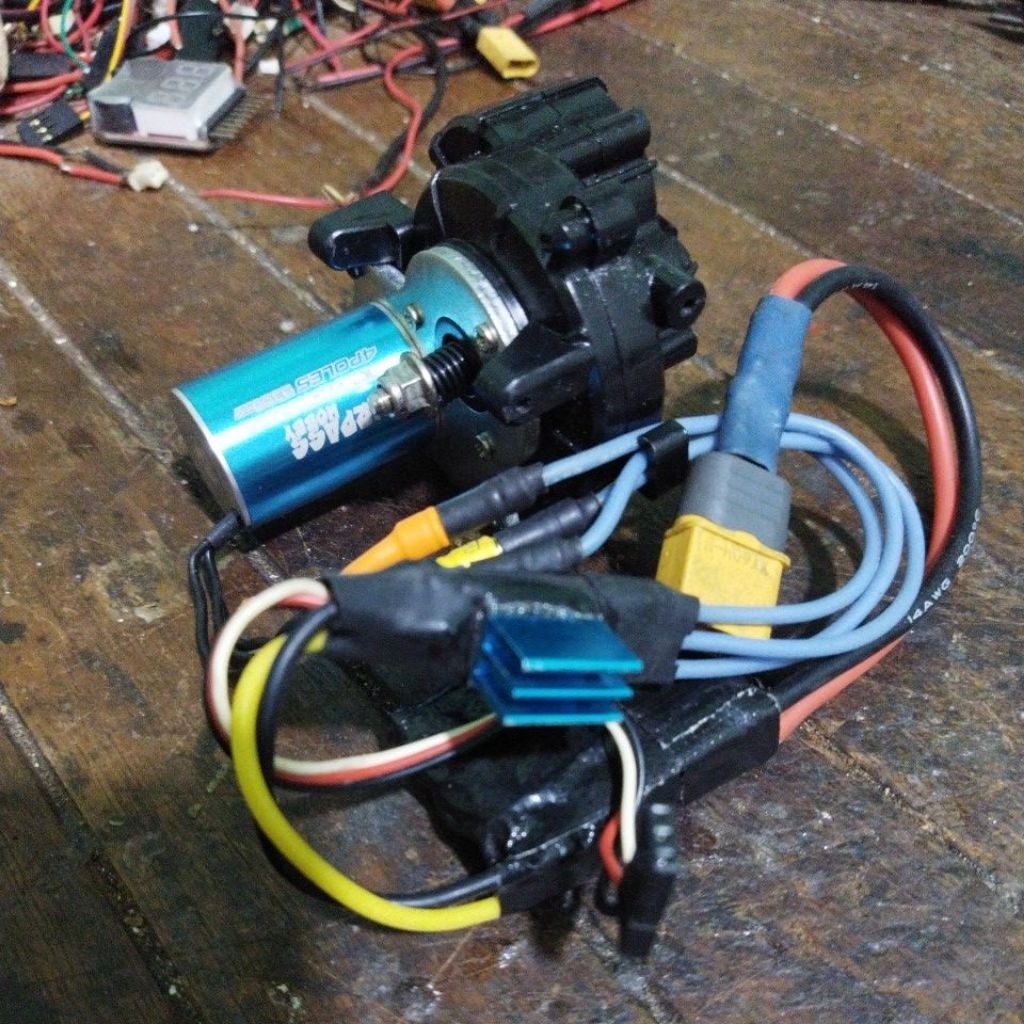 combo brushless blheli 40a AM32 plus GB motor 2435