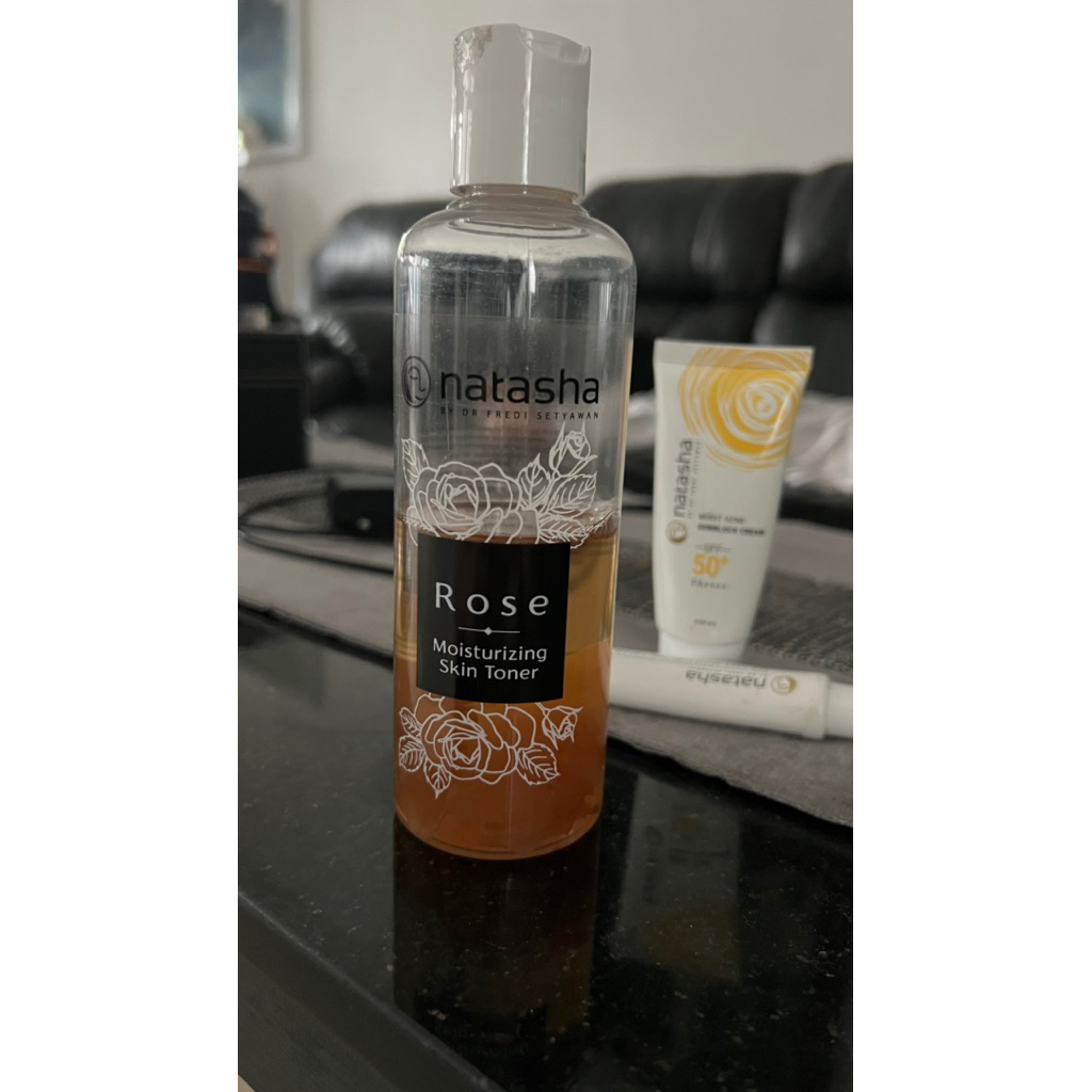 priloved Natasha Rose moisturizing Toner
