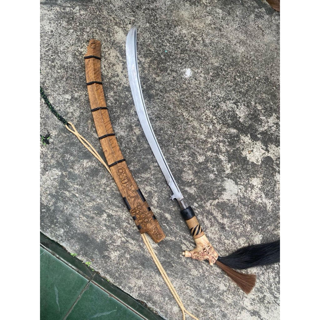 mandau/dayak/iban/nyabor/langgeitinggang