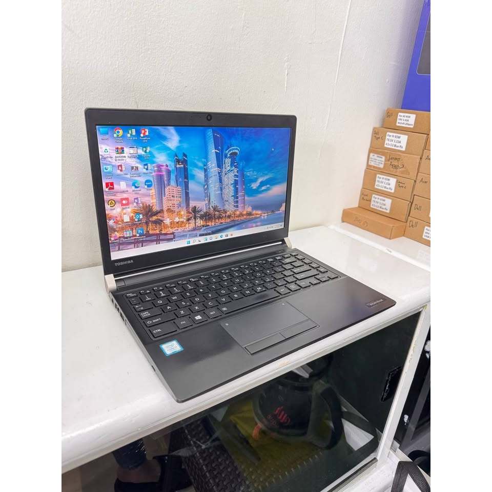 LAPTOP TOSHIBA PORTEGE A30-D CORE I7 GEN7 RAM 8GB SSD 256GB