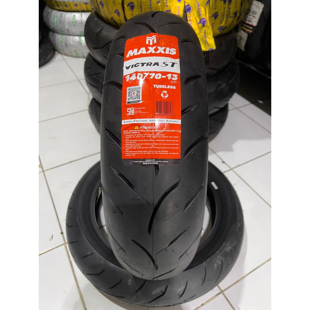 Maxxis Victra 140/70-13 Tubeless