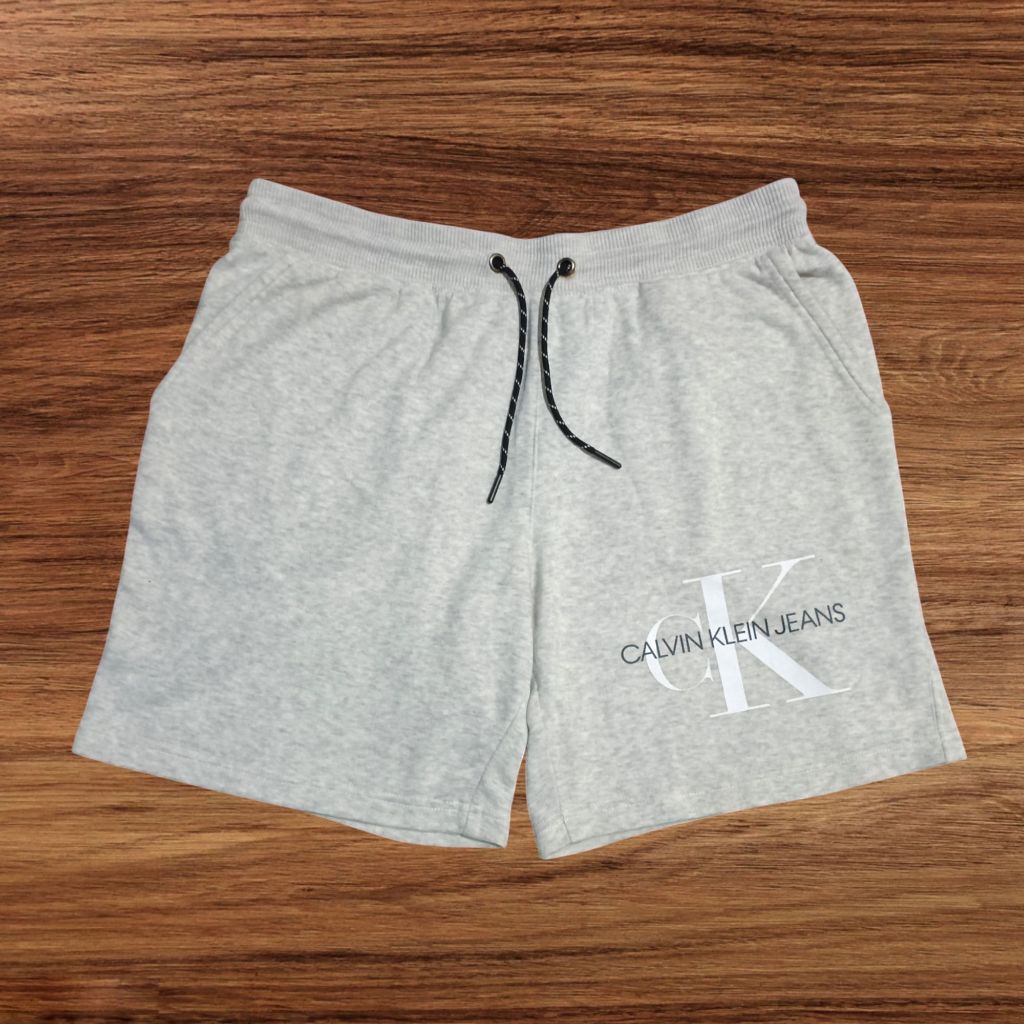 CELANA PENDEK SWEAT PANTS BY CALVIN KLEIN SECOND ORIGINAL