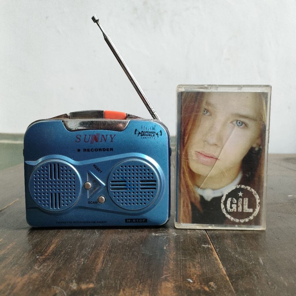 WALKMAN SUNNY RECORDER + bonus kaset GIL