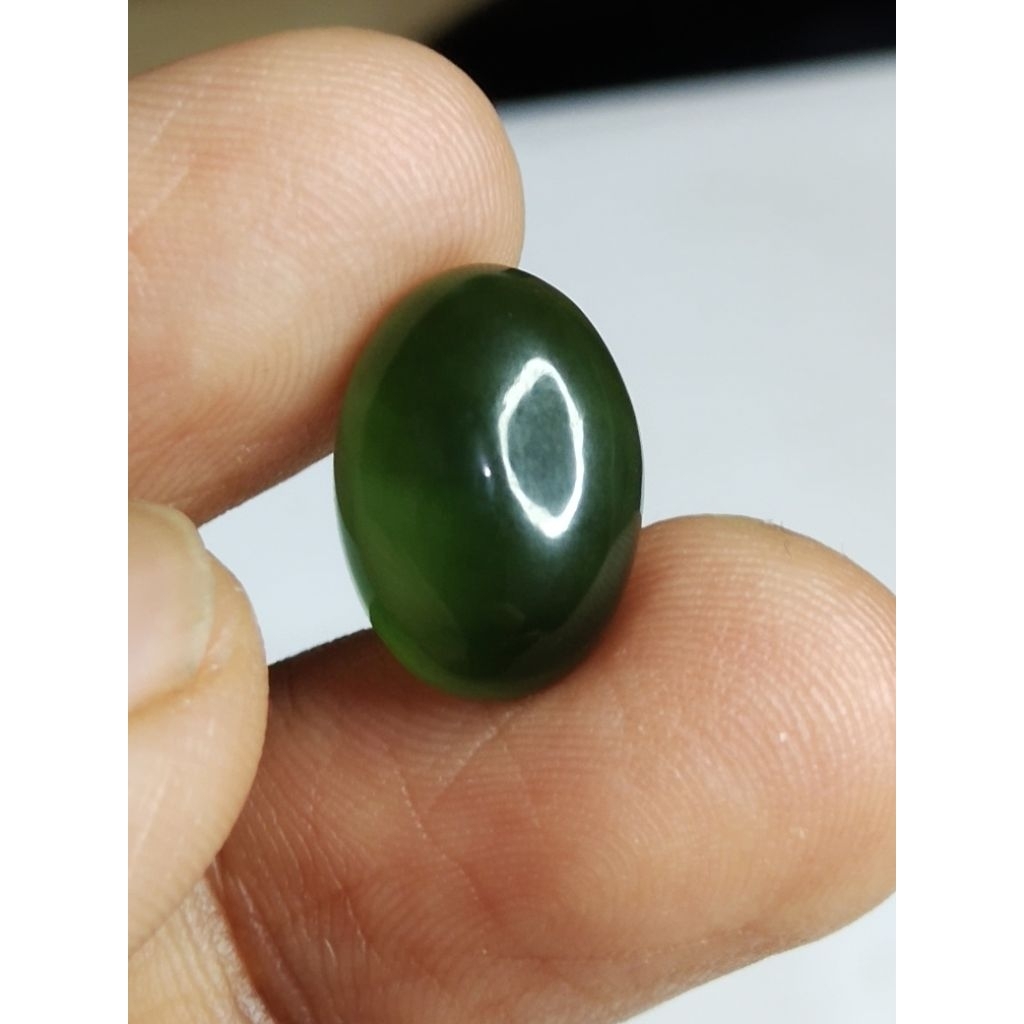 Natural Serpentine Memo 14.5 x 10.5 x 5 mm 6.8 Ct Giok Hijau Oval Cabochon NTD YGL 1780