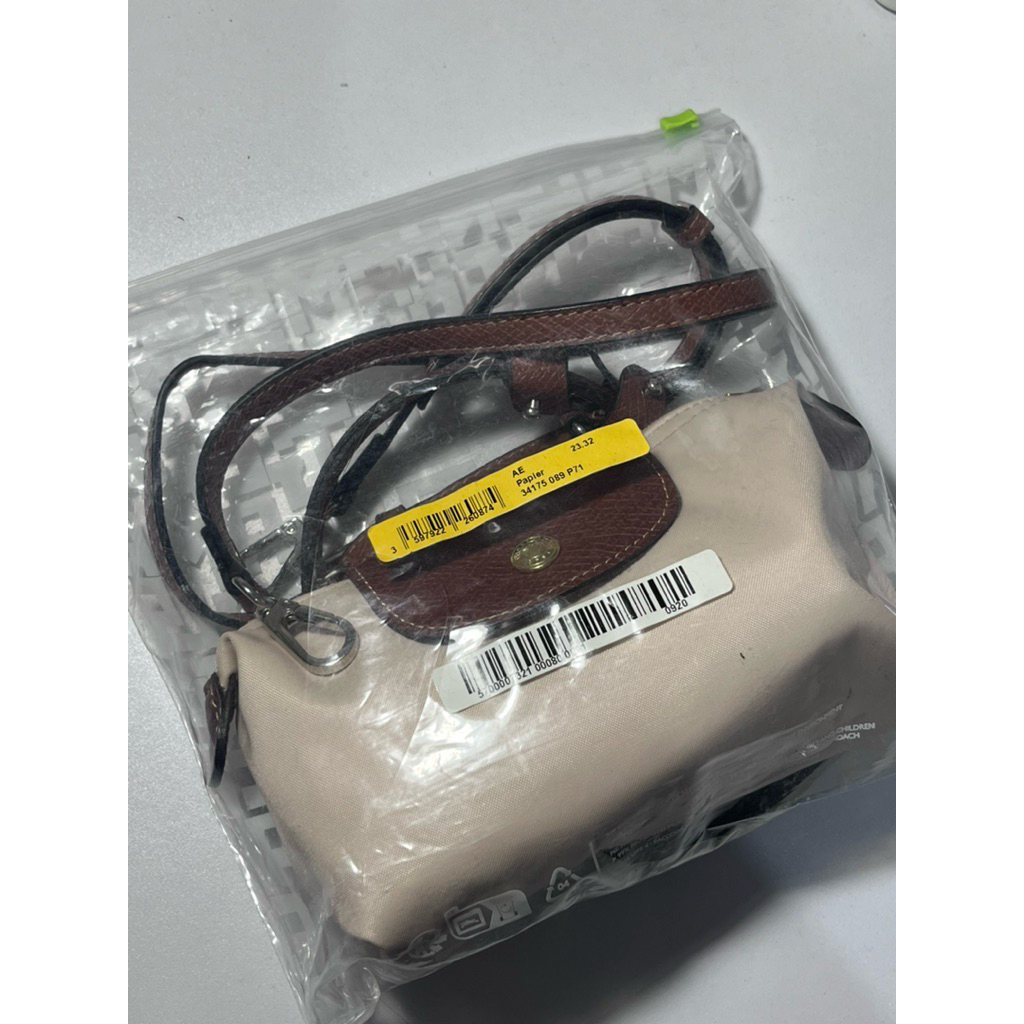 [PRELOVED] LONGCHAMP LC POUCH IN PAPIER FREE STRAP