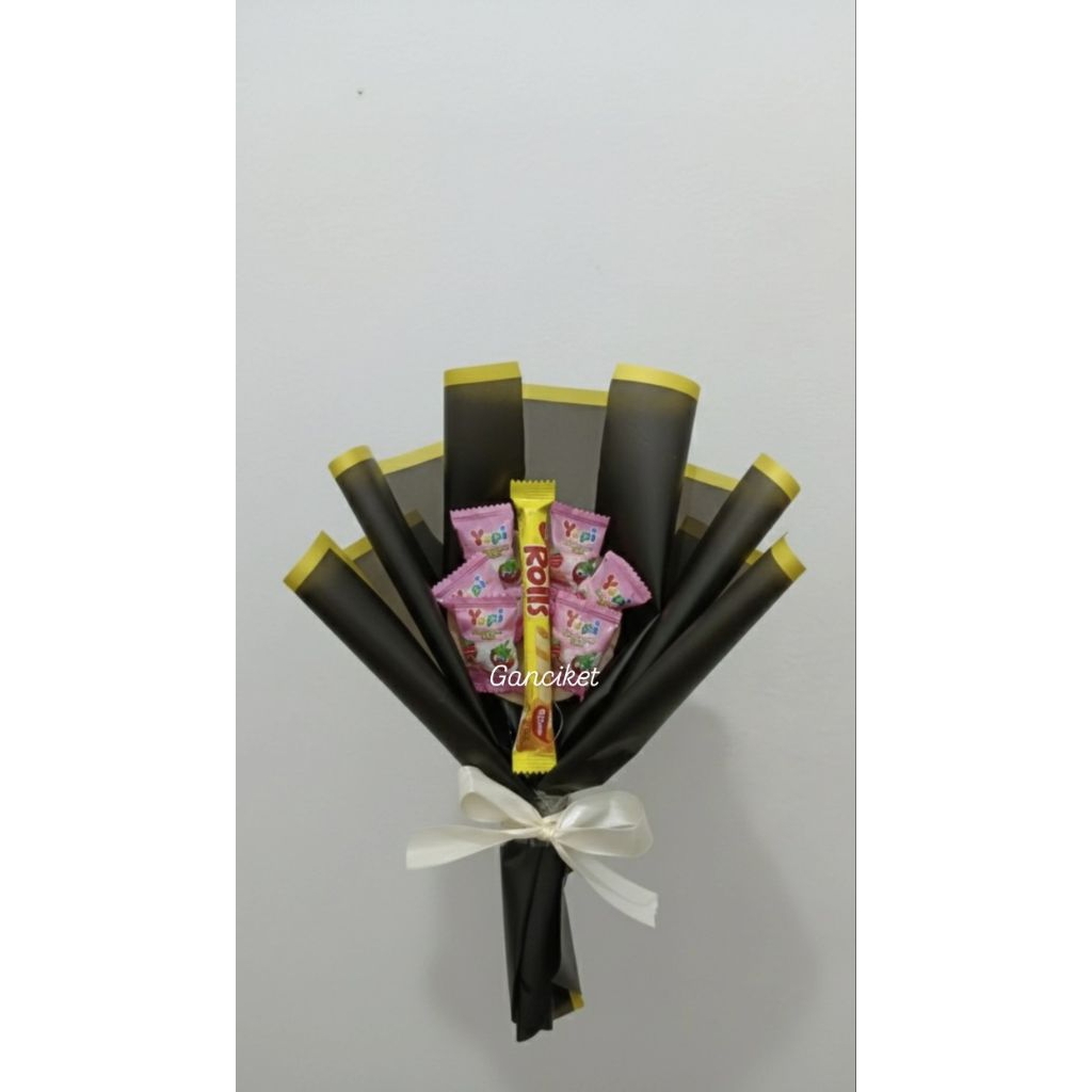 BUJET SNACK MINI LUCU MURCE ULANG TAHUN/WISUDA/BINGKISAN/HADIAH TEMEN/ANNIVERSARY buket mini, buket 