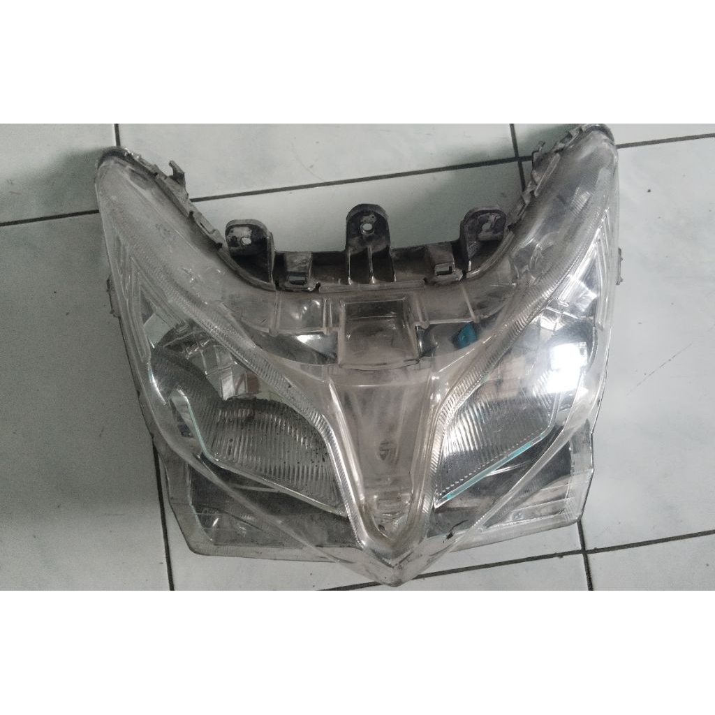 lampu depan Vario 125 old KZR second
