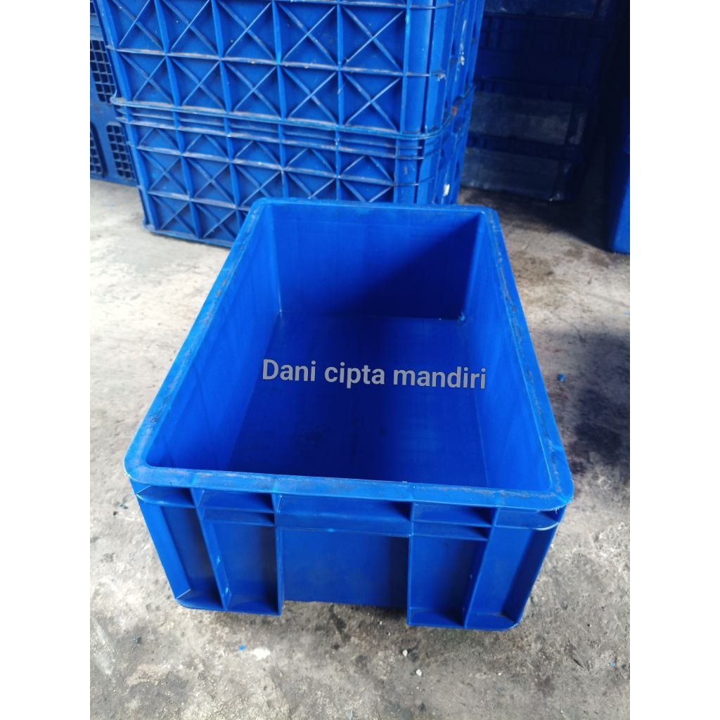 box plastik rabbit 6555, box container industri serbaguna,bekas
