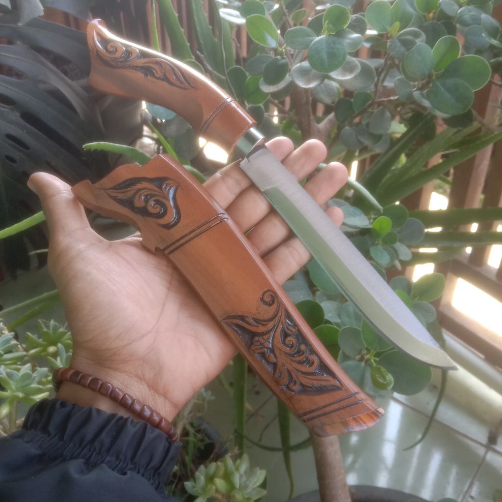 Pisau Dapur Bahan Baja strip Terbaru Pisau Dapur Ukir Sarung Kayu Rasamala