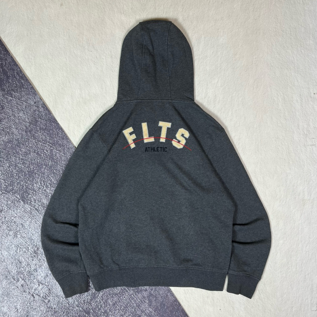 Feltics zip Hoodie