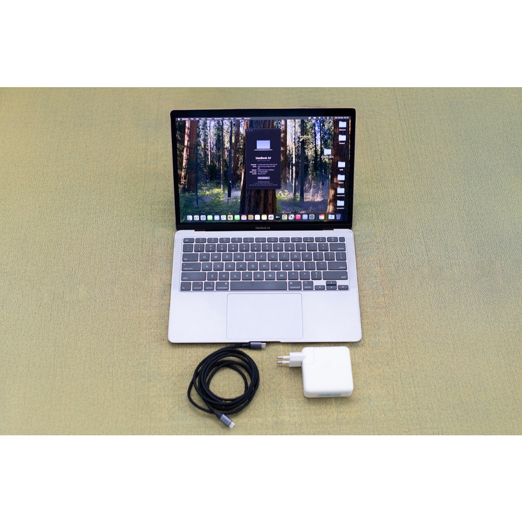 Macbook Air 2020 Core i3 8/128GB second