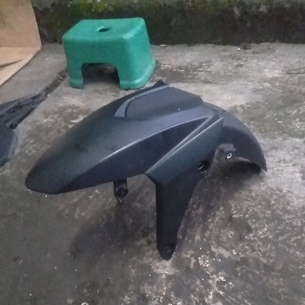 spakbor depan honda sonic 150r original honda