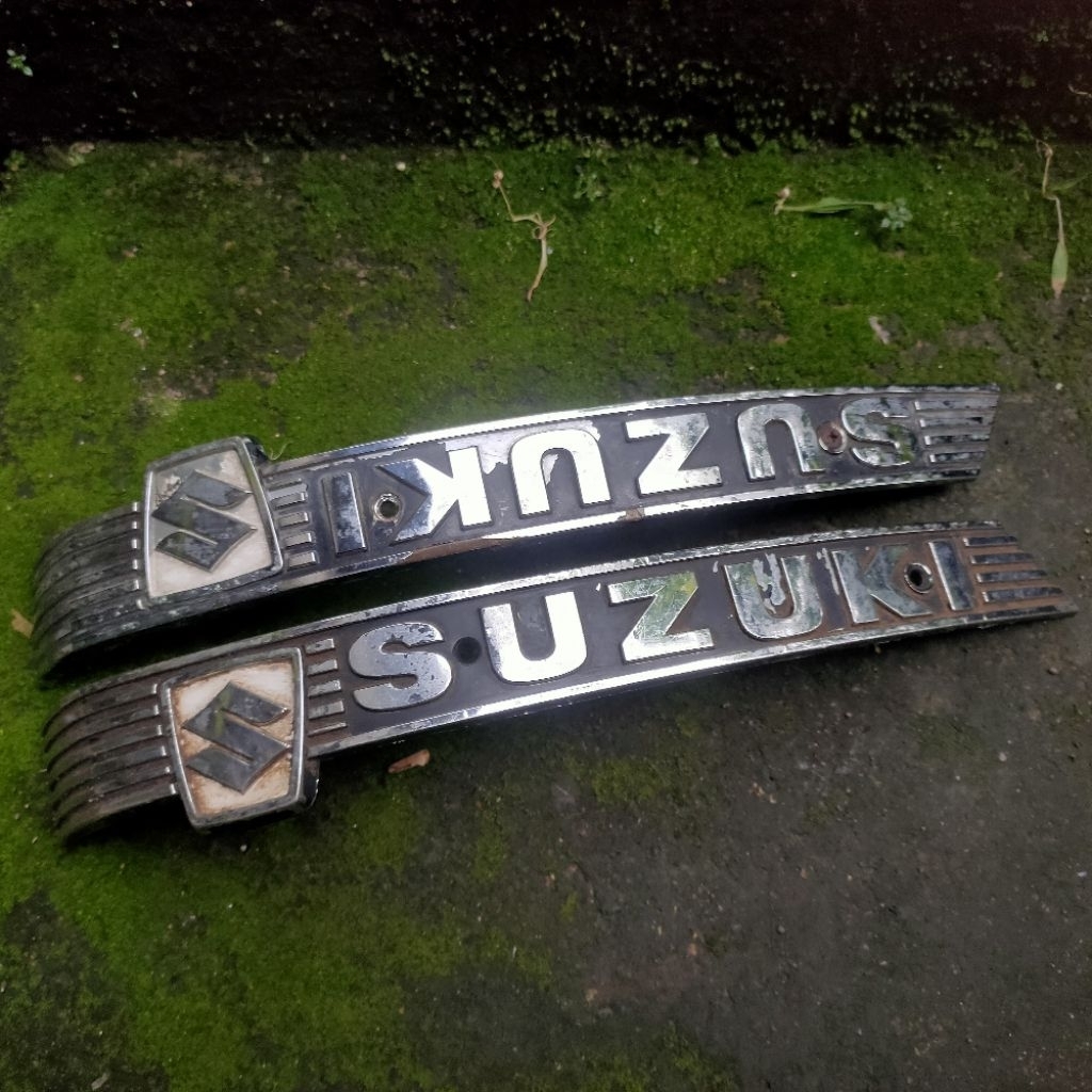 Emblem tangki fr80 copotan