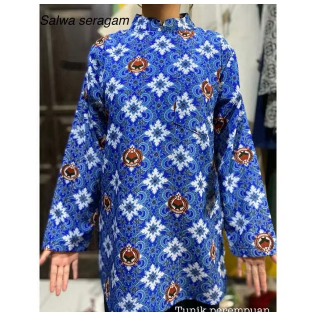batik tunik sekolah smp motif lugina biru