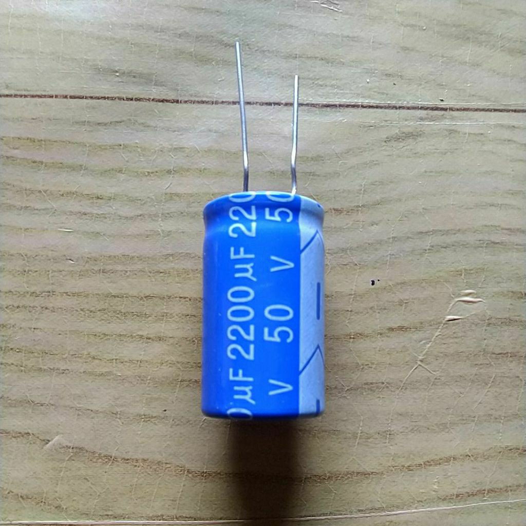 KAPASITOR ELCO ELKO 2200UF 50V NCH AUDIO 2200 UF 2200 MIKRO 50V 50 VOLT ASLI KUALITAS BAGUS