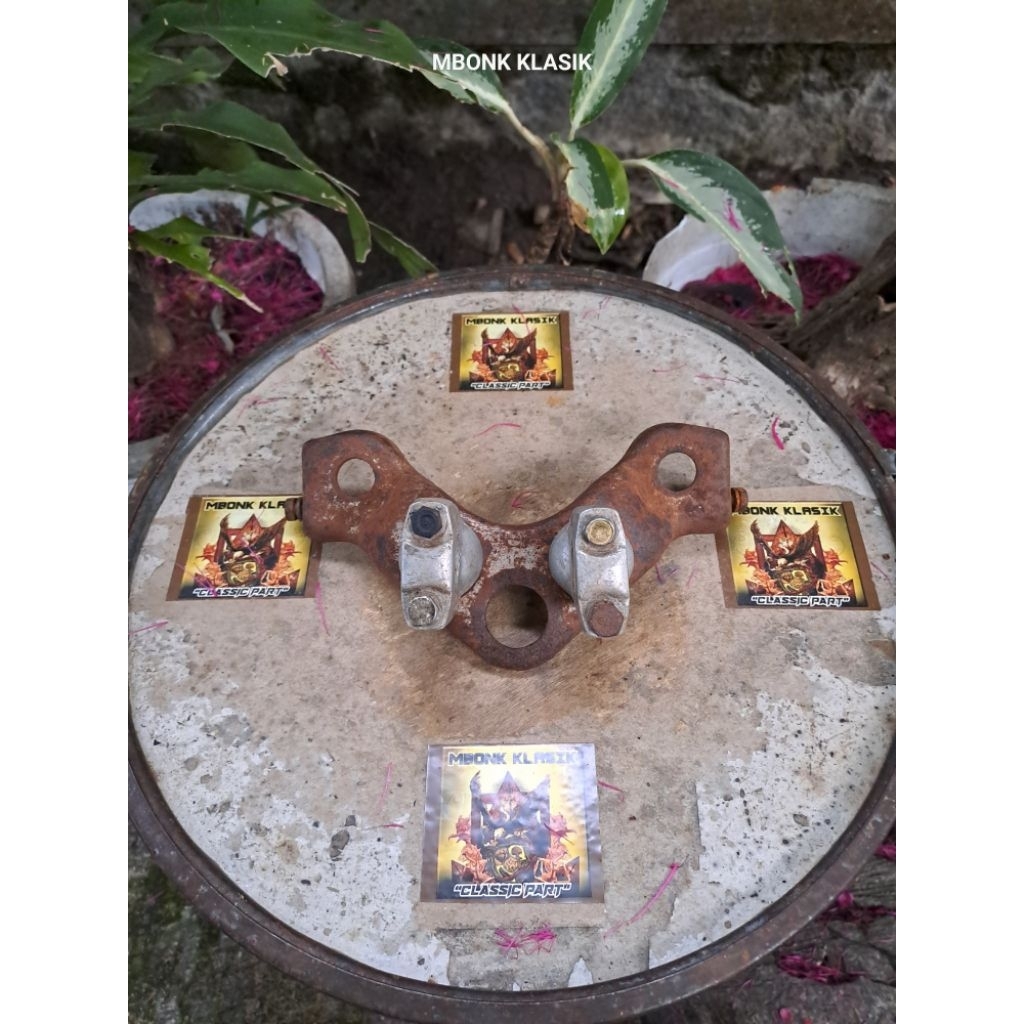 segitiga atas bawah honda s90 66 69 castrol ORIGINAL segitiga bawah atas s90 castrol segitiga honda 