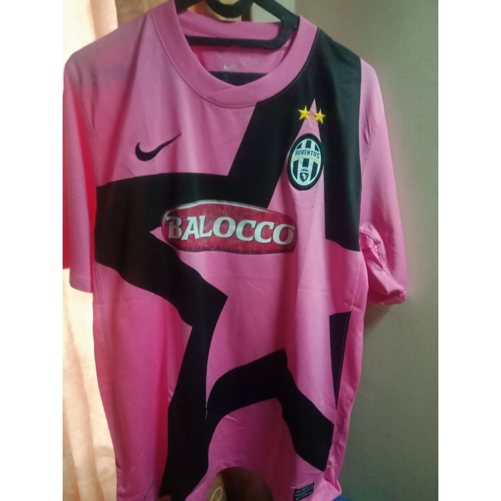 Jersey away juventus pink