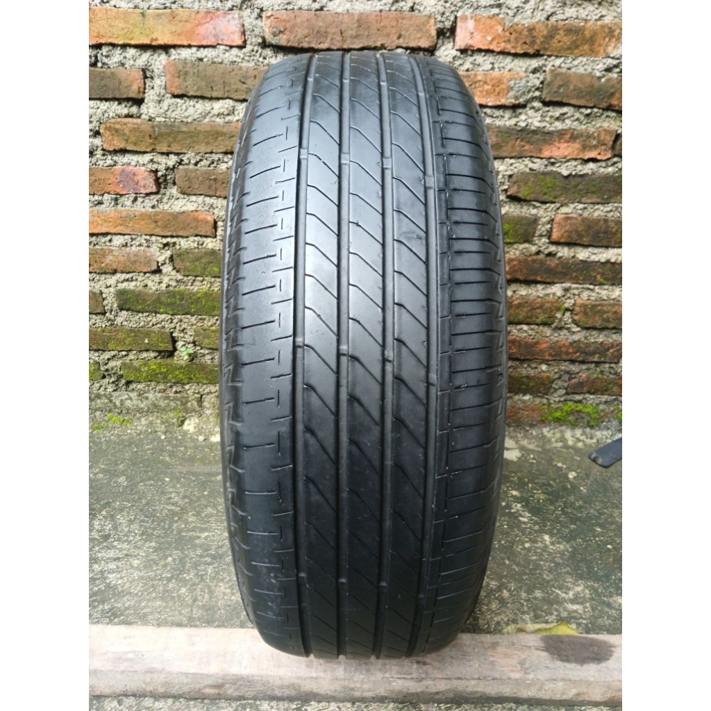 Ban Bridgestone 205/65 R15