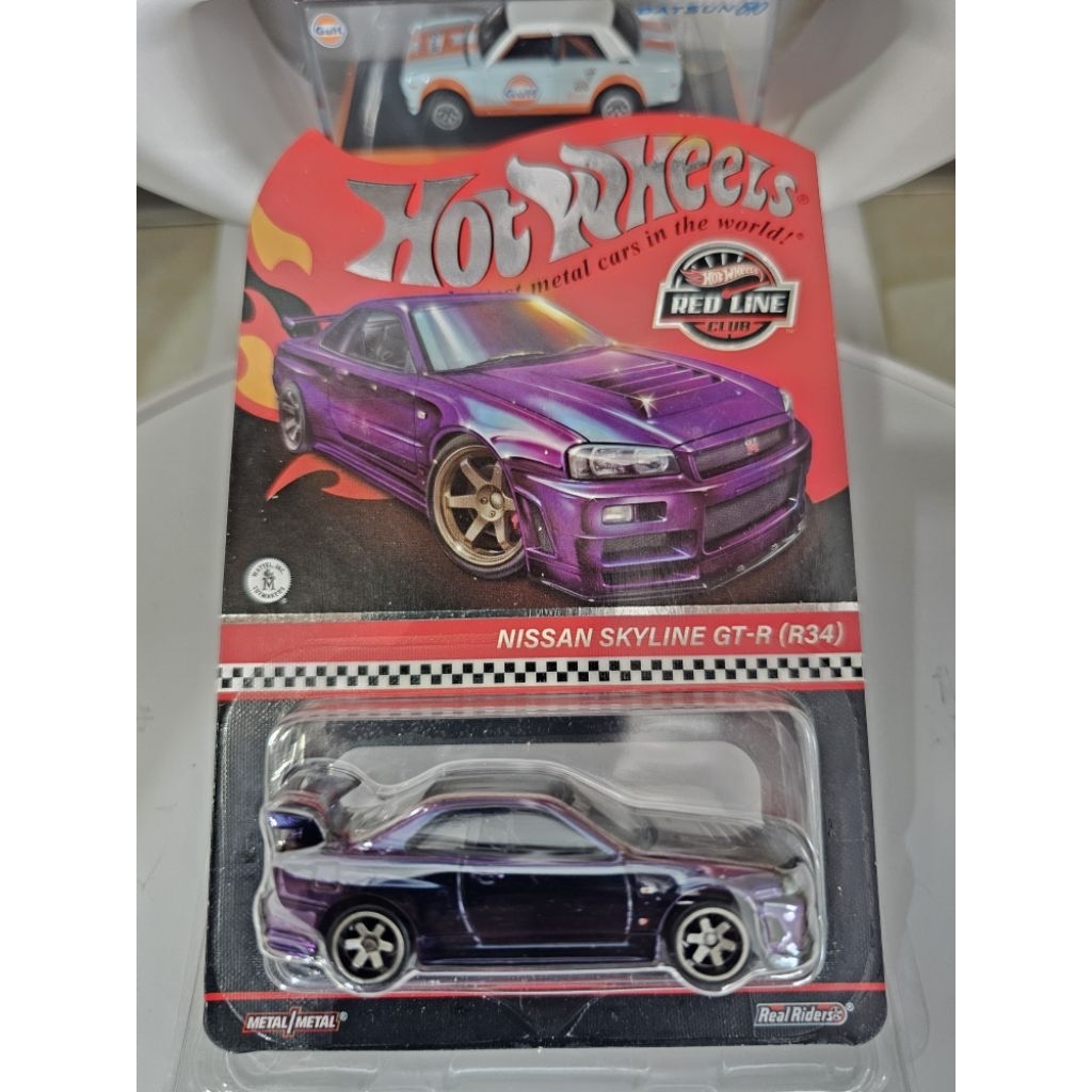 Hot Wheels Red Line Club (RLC) Exclusive Nissan Skyline GT-R (R34) Spectraflame purple and blue cham