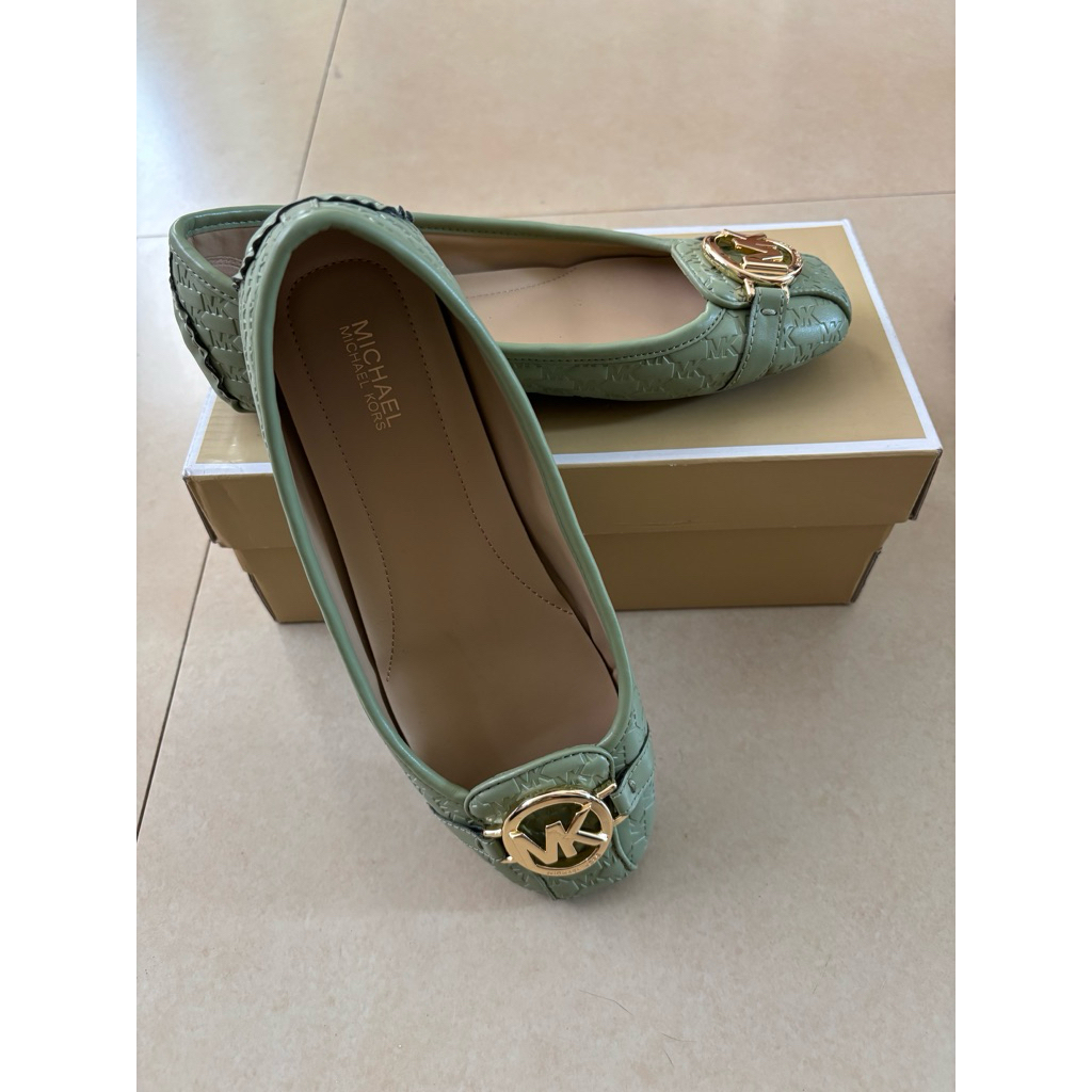 Preloved Flatshoes MK Fulton Logo Embossed Faux Leather Mocassin Light Sage