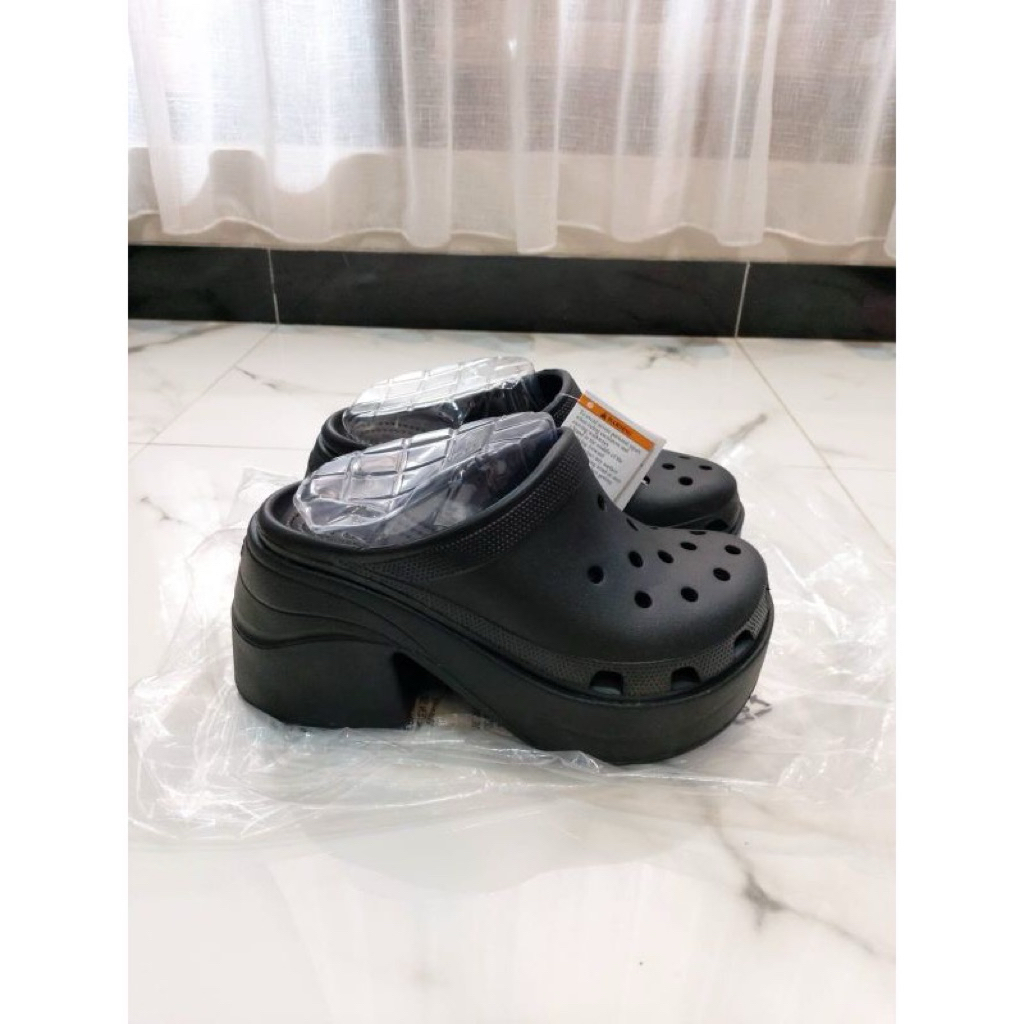 Crocs wedges hitam preloved pl pribadi