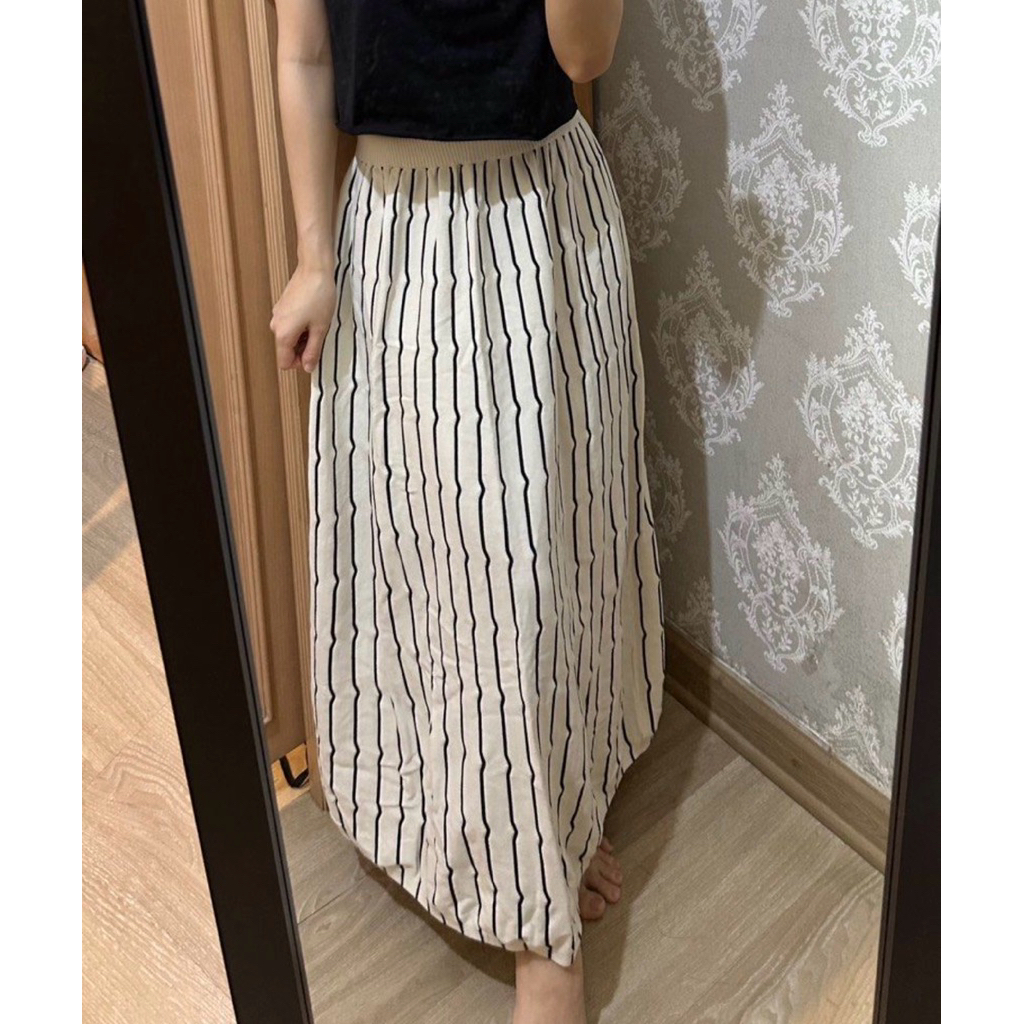 Midi Knit Skirt JiiByGloria