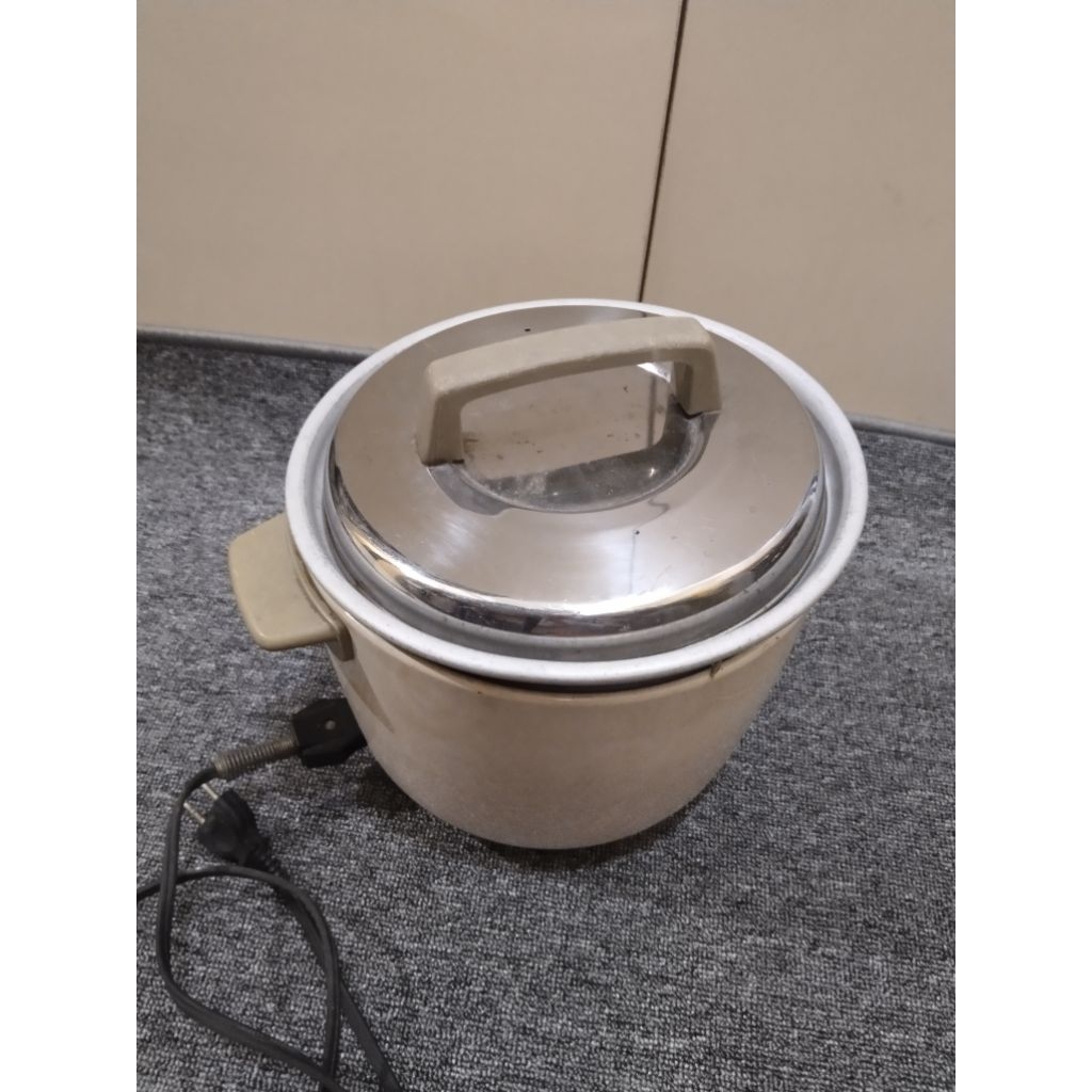 PRELOVED RICE COOKER DAN GUCI