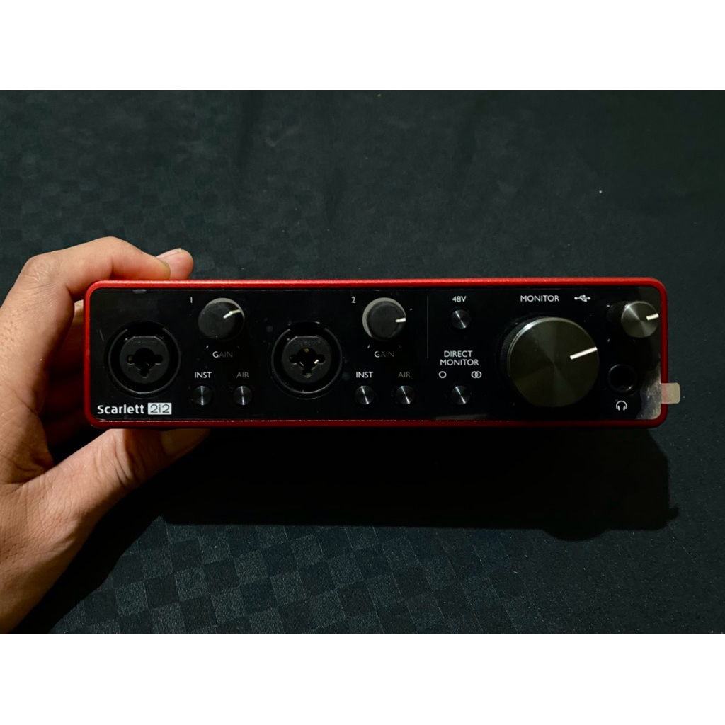 Focusrite 2i2 3rd Gen Soundcard Audio Recording
